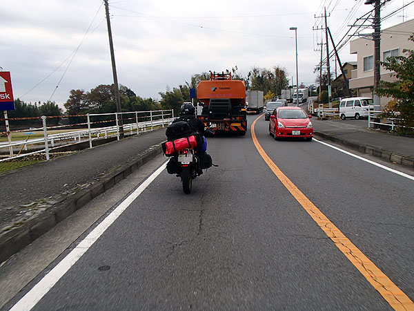 積載状態のセロー２２５